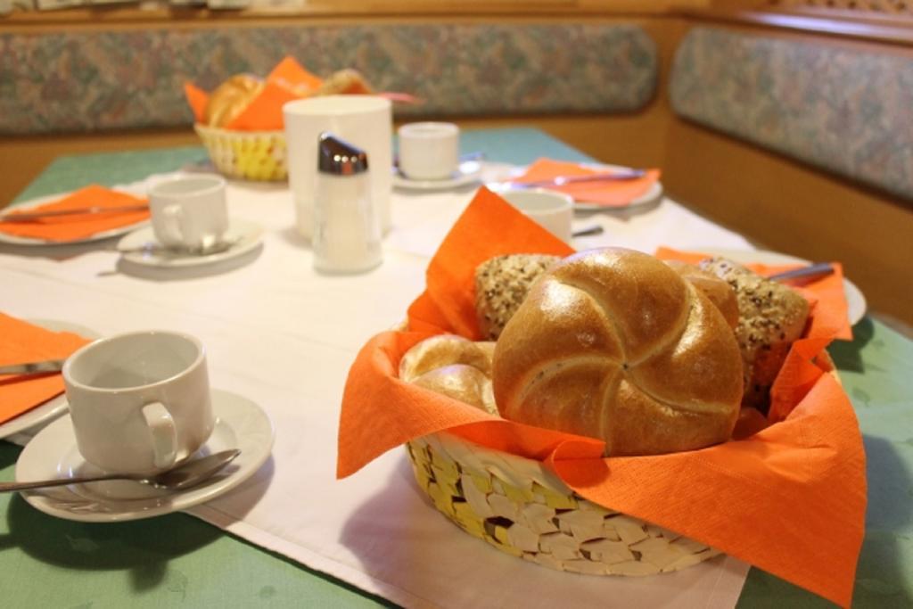 Pension Appartementhaus Bergland Biberwier Bagian luar foto